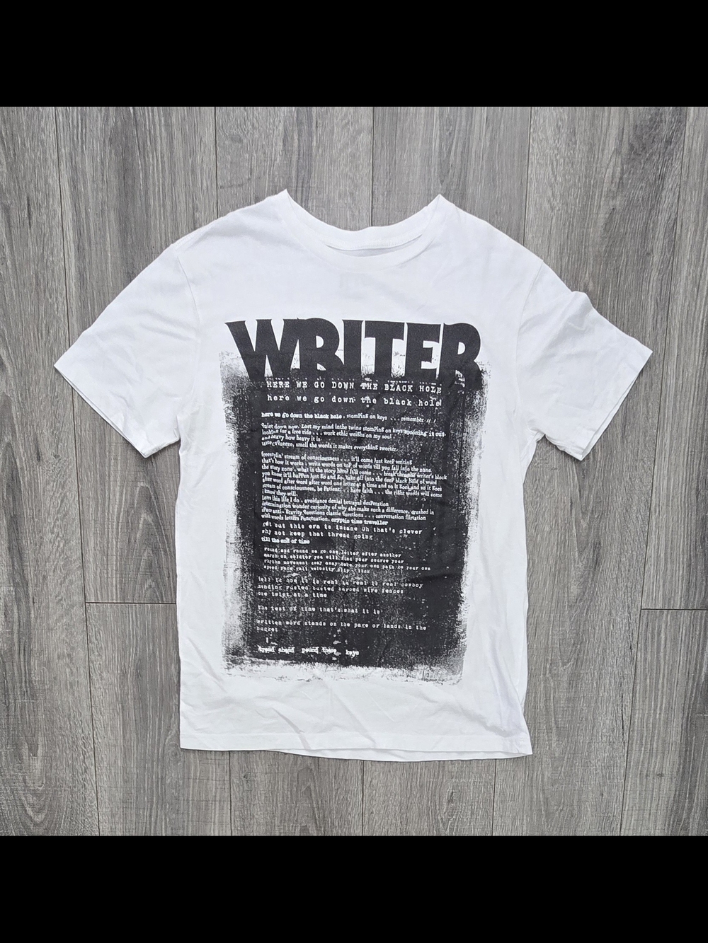 21MEN Forever 21 Writer Graphic T Shirt Men’s Medium White Distressed Text